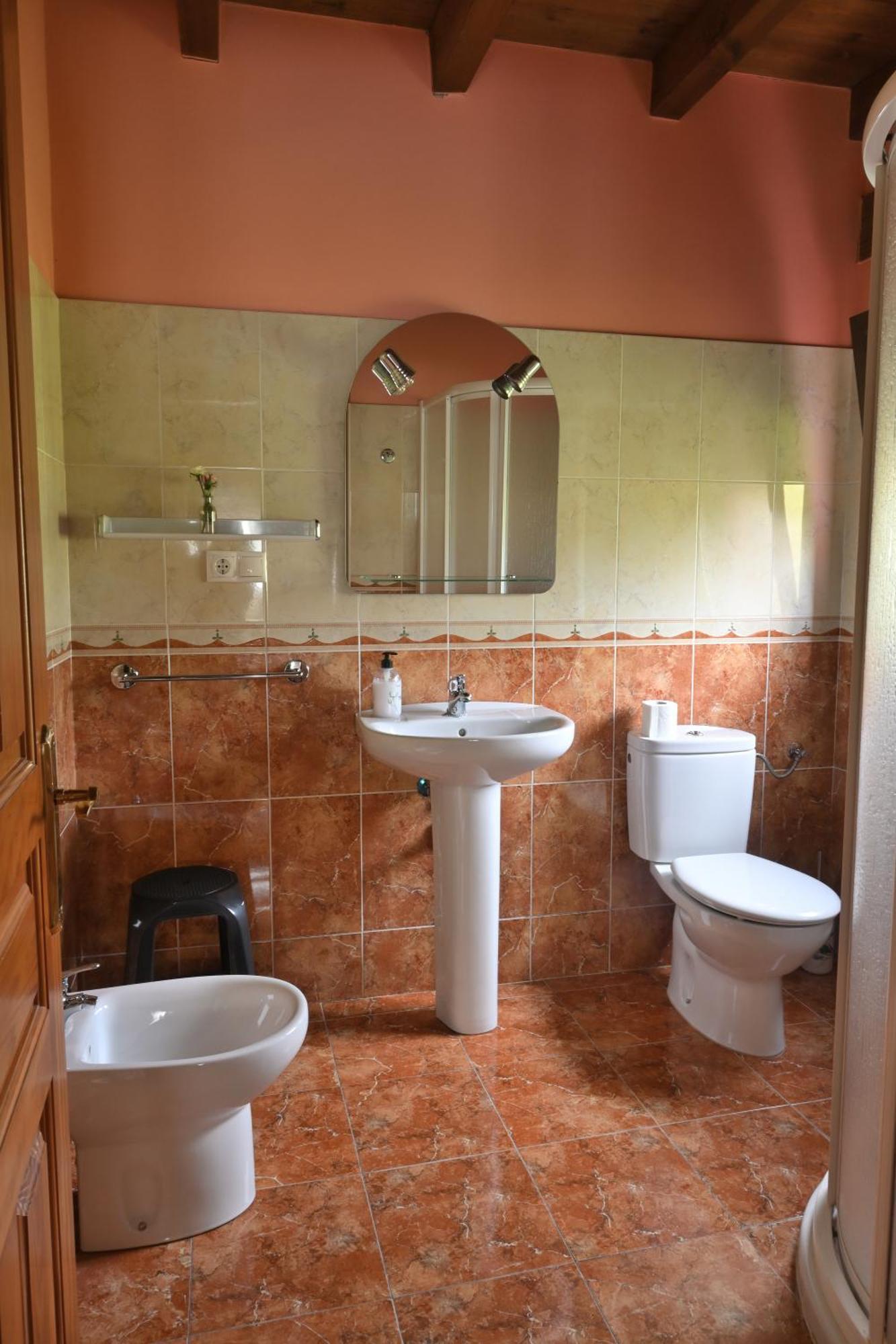 Apartamentos Aires De Avin - Onis エクステリア 写真