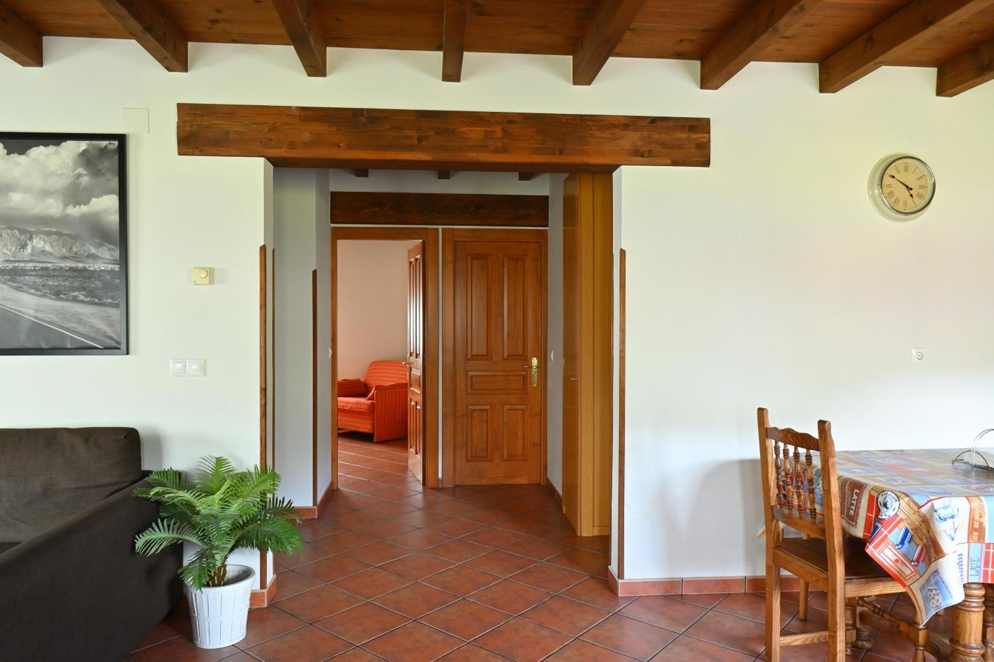 Apartamentos Aires De Avin - Onis エクステリア 写真