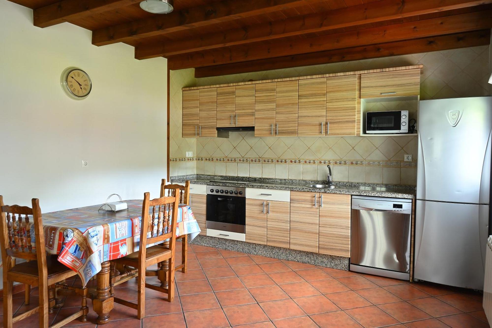 Apartamentos Aires De Avin - Onis エクステリア 写真