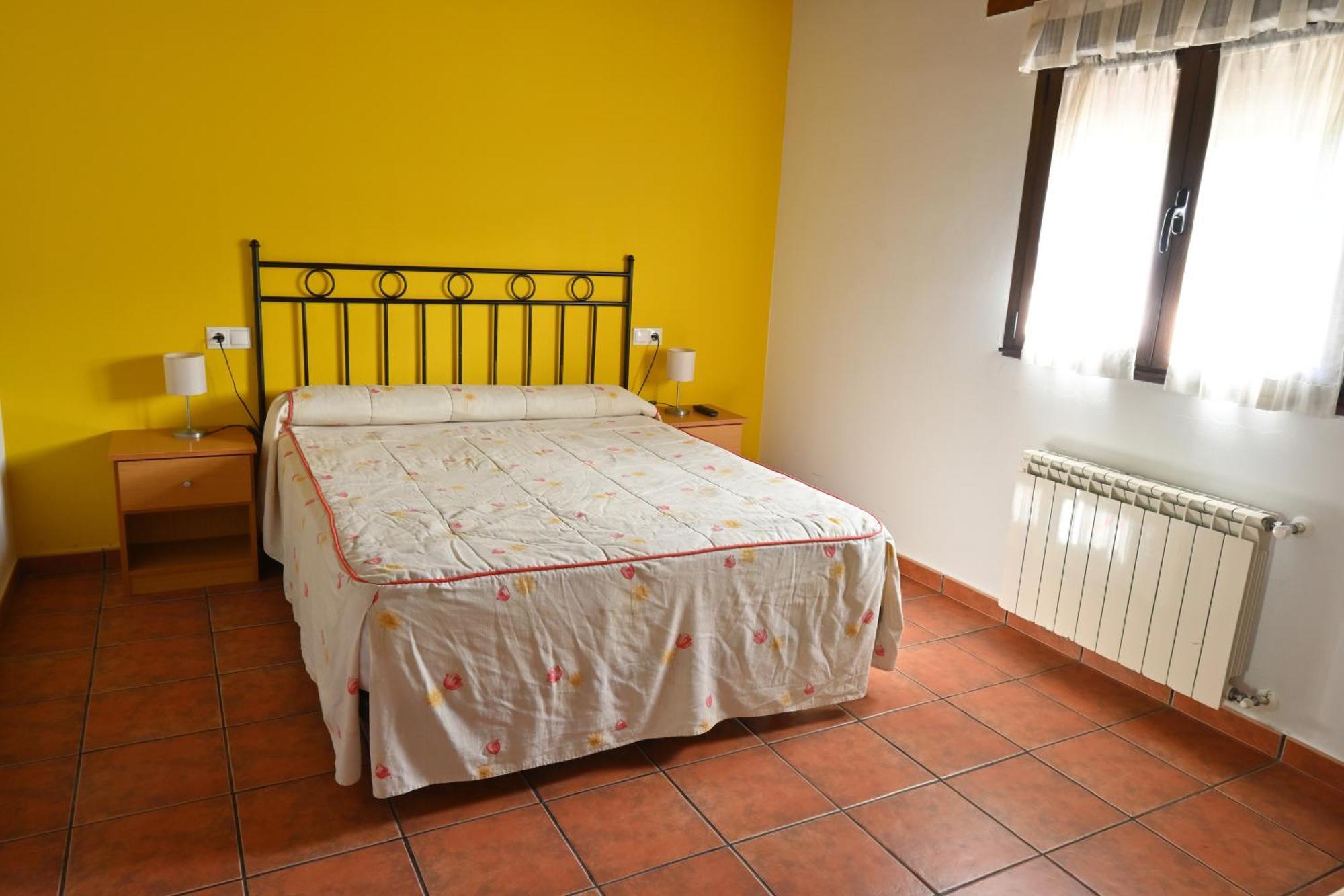Apartamentos Aires De Avin - Onis エクステリア 写真